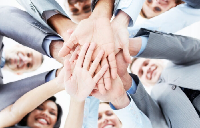 Obtenez des conditions négociées à l’échelle d’un grand groupe